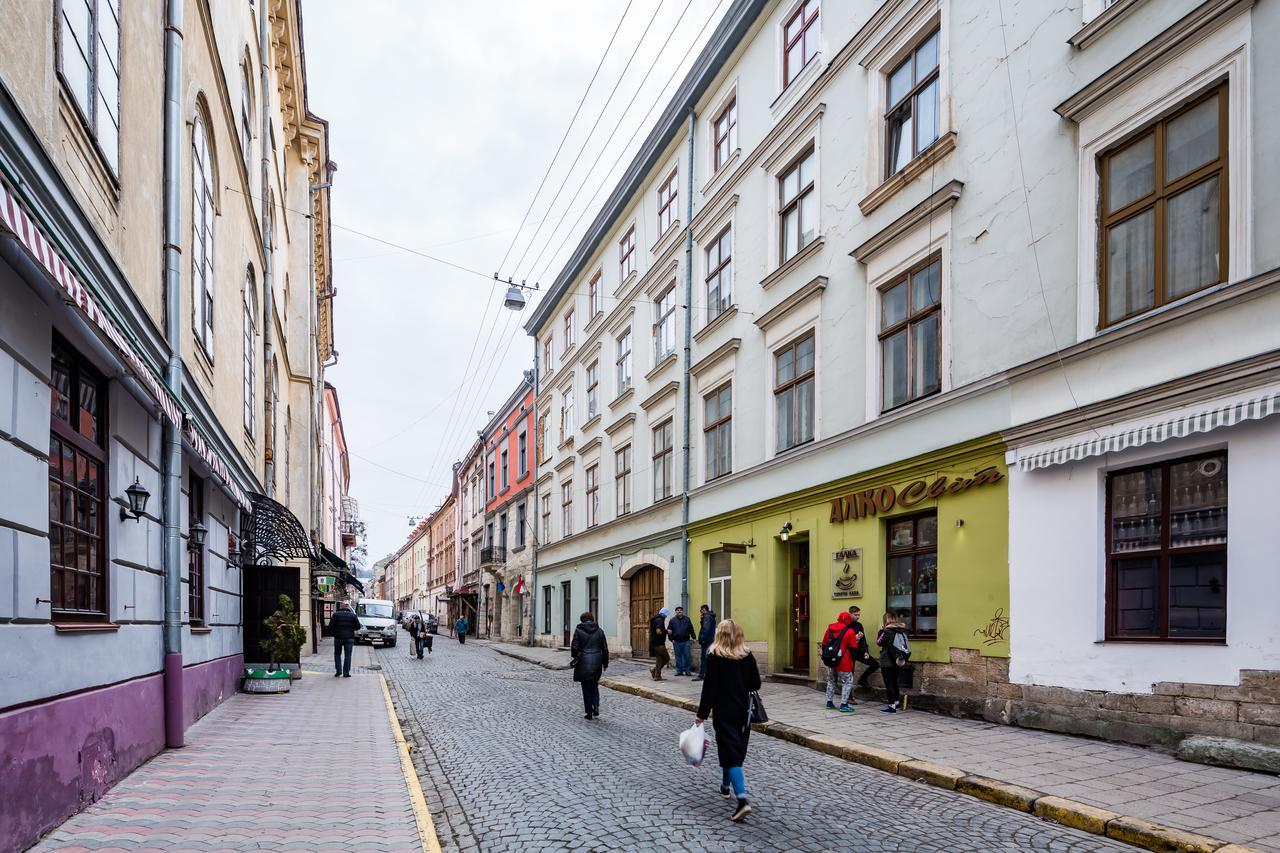 2 Virmens'Ka Apartment Lviv Kültér fotó